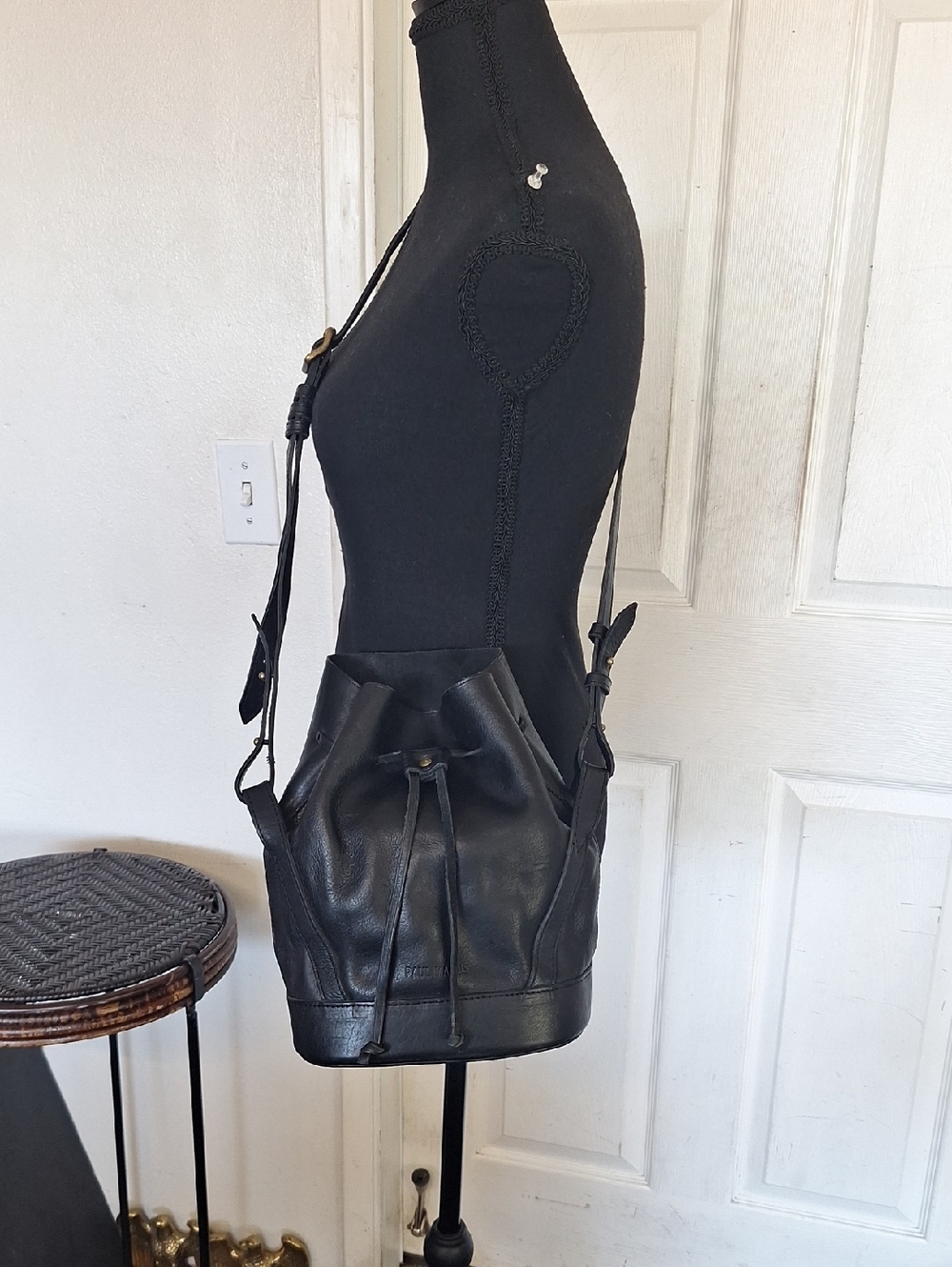 Paul Marius Womens Black Leather Crossbody Bag
